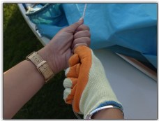 Photo 44, Hoist the mainsail, use gloves if necessary